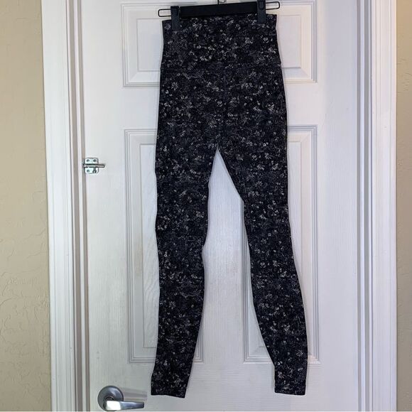 LULULEMON Align Pants 28”  Equalized Multi Black Floral Size 2 - Picture 1 of 7